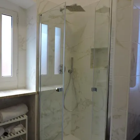 Garibaldi 52 Exclusive Bari