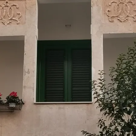 Garibaldi 52 Exclusive Bari