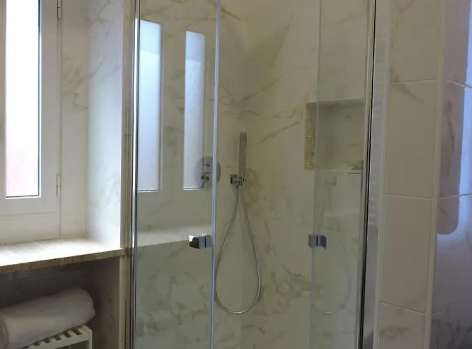 Garibaldi 52 Exclusive Bari